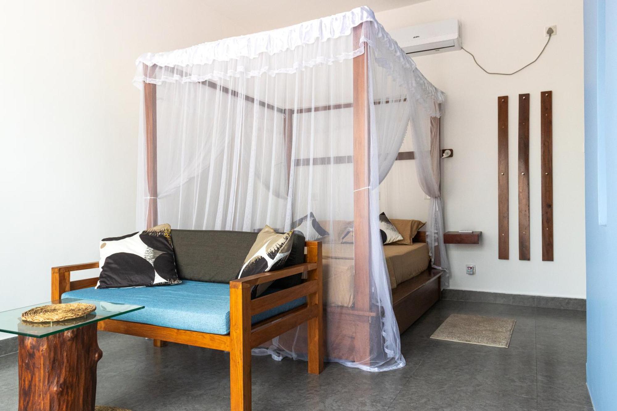 Srimany Bed & Breakfast Мириса Екстериор снимка