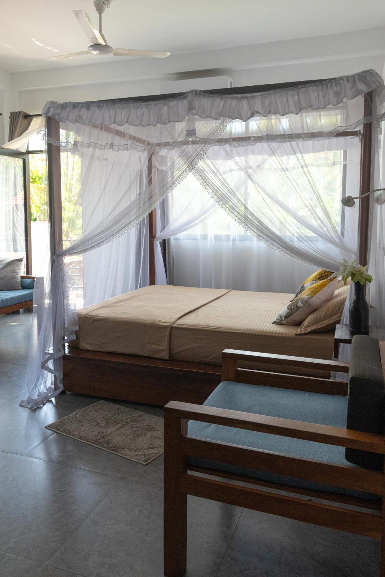 Srimany Bed & Breakfast Мириса Екстериор снимка